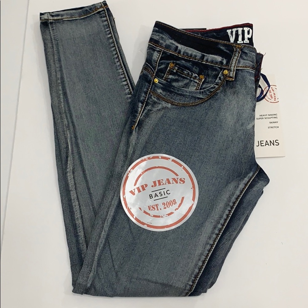 VIP Jeans 👖 - Picture 3 of 7